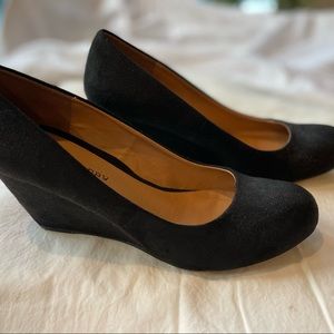 Chinese Laundry wedges, black, suede, size 7.5